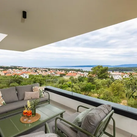 Luxury 45 Villa *