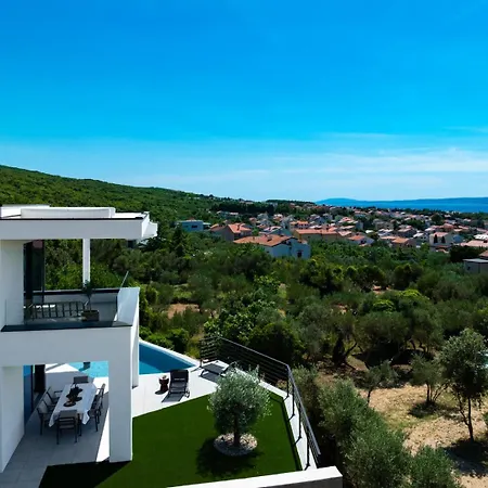 Luxury 45 Villa