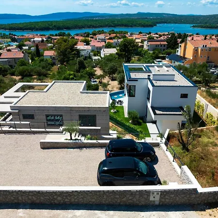 Luxury 45 Villa